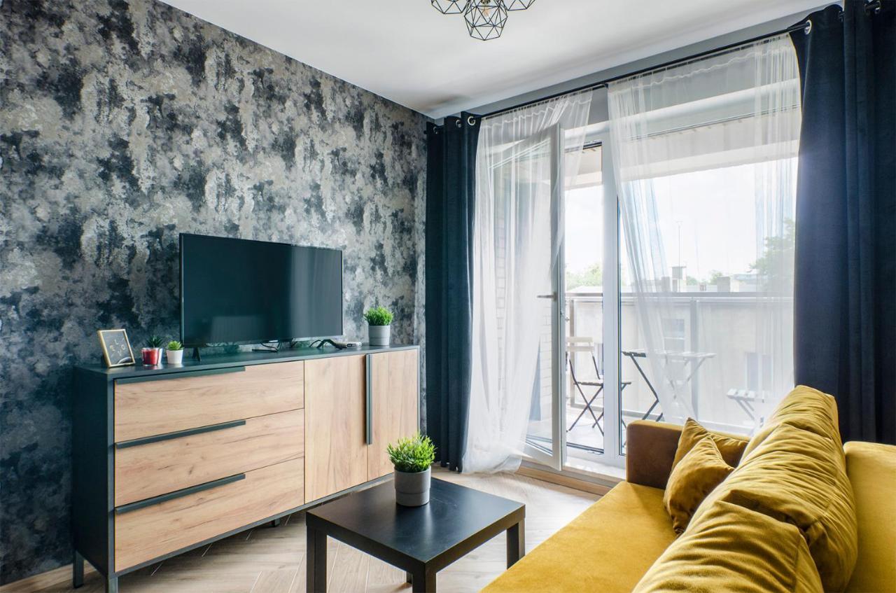 Aparthouse Fabryczna Łódź Exteriör bild